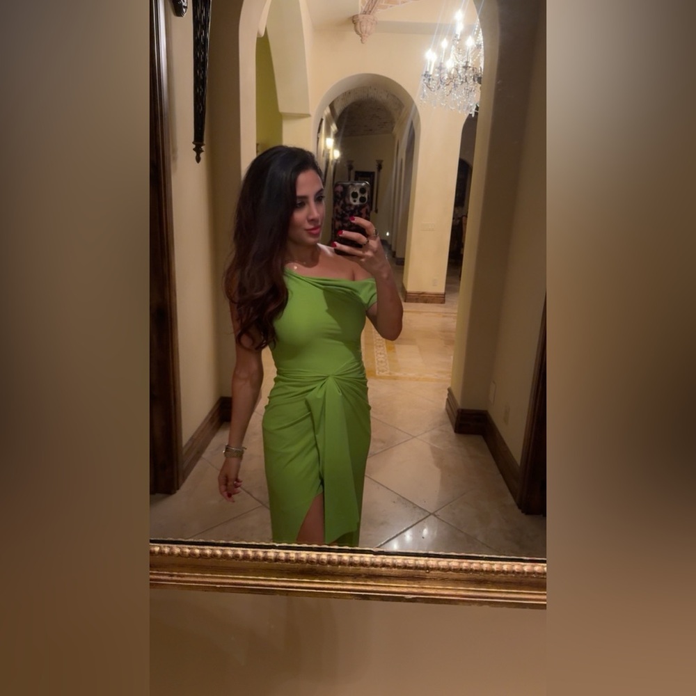 Elegant One-Shoulder Lime Dress